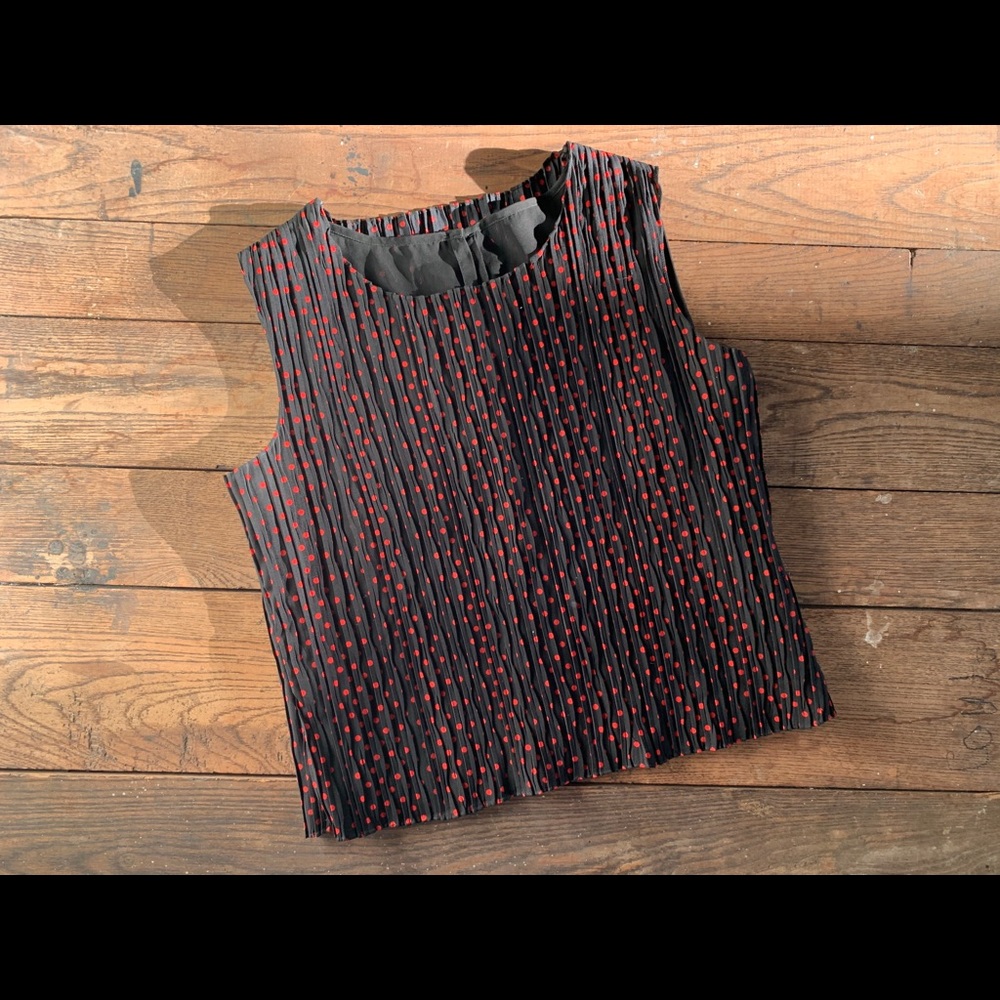 Vintage Polka Dot Pleated Sleeveless Boxy Blouse - Picture 6 of 7